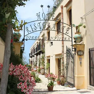 Torre Bennistra 3*, Scopello (Sicily) Italie